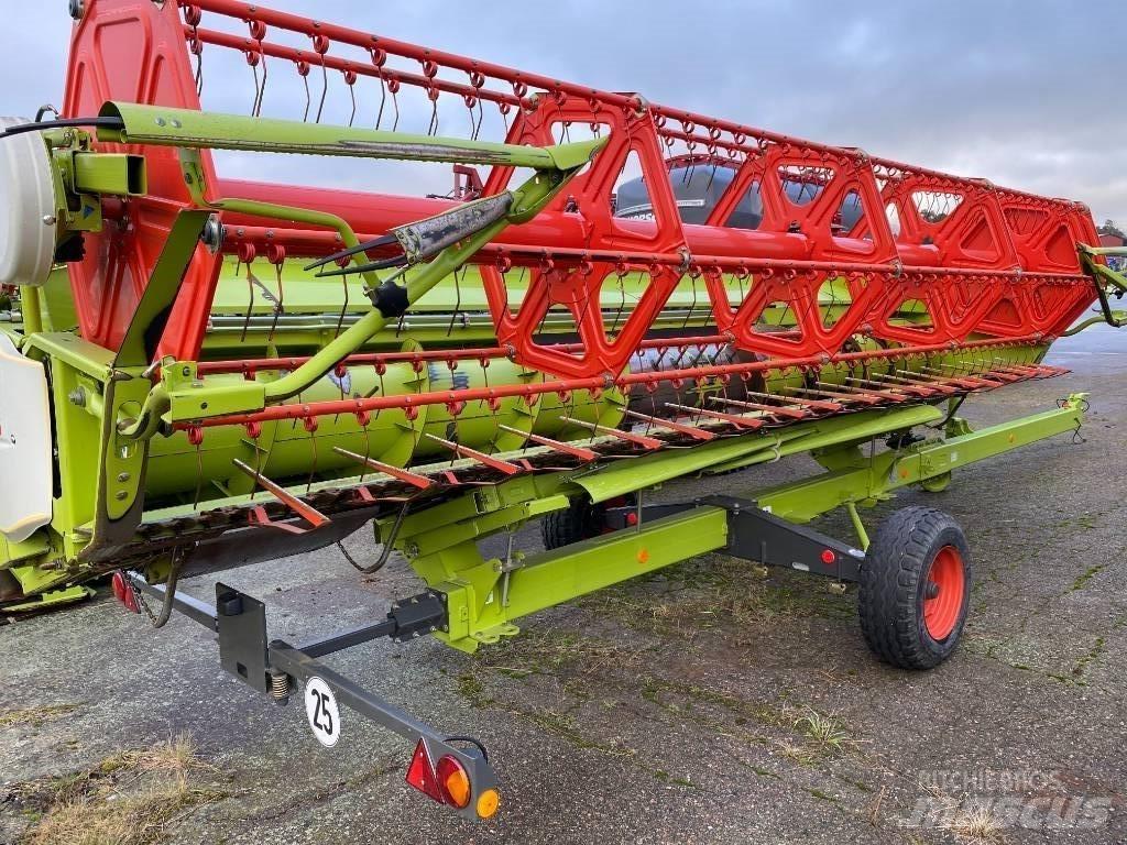 CLAAS Tucano 430 Maaidorsmachines