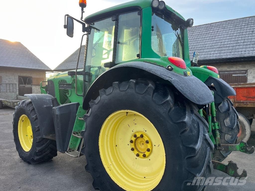John Deere 6820 Tractoren