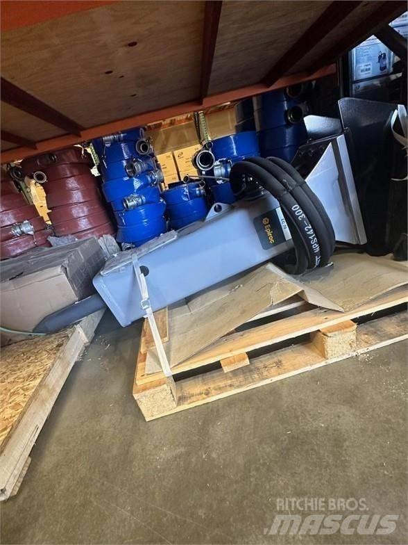 Epiroc EC70 Hamers en brekers