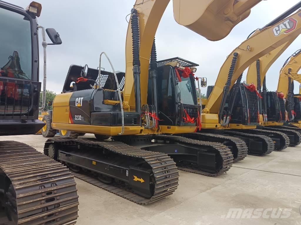 CAT 323 D2L Rupsgraafmachines