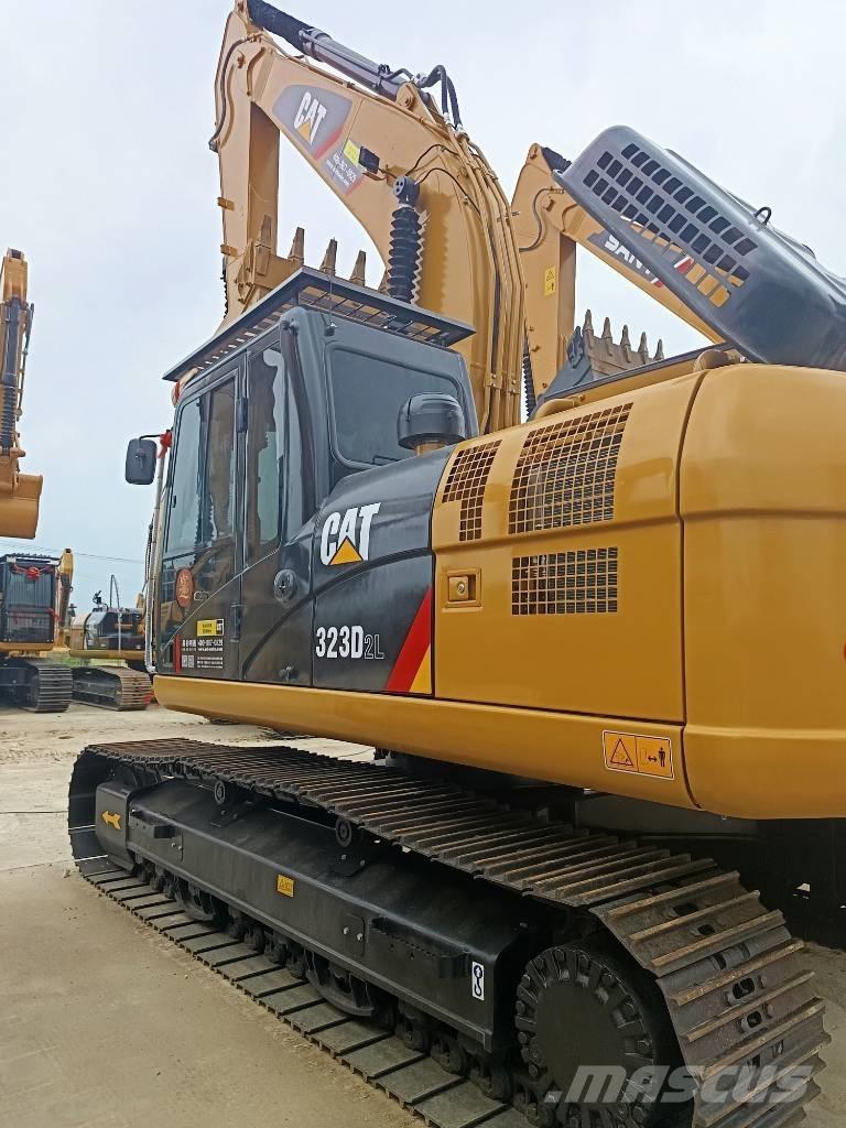 CAT 323 D2L Rupsgraafmachines