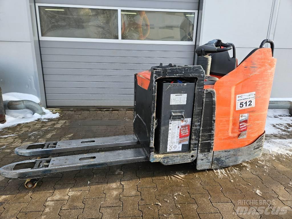 BT LPE 250 Elektrische heftrucks