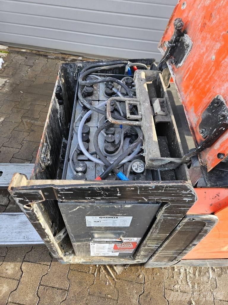 BT LPE 250 Elektrische heftrucks