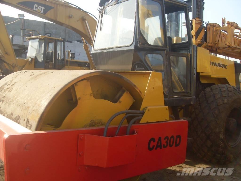 Dynapac CA 30 D Trilrolwalsen
