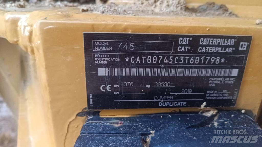 CAT 745 Knik dumptrucks