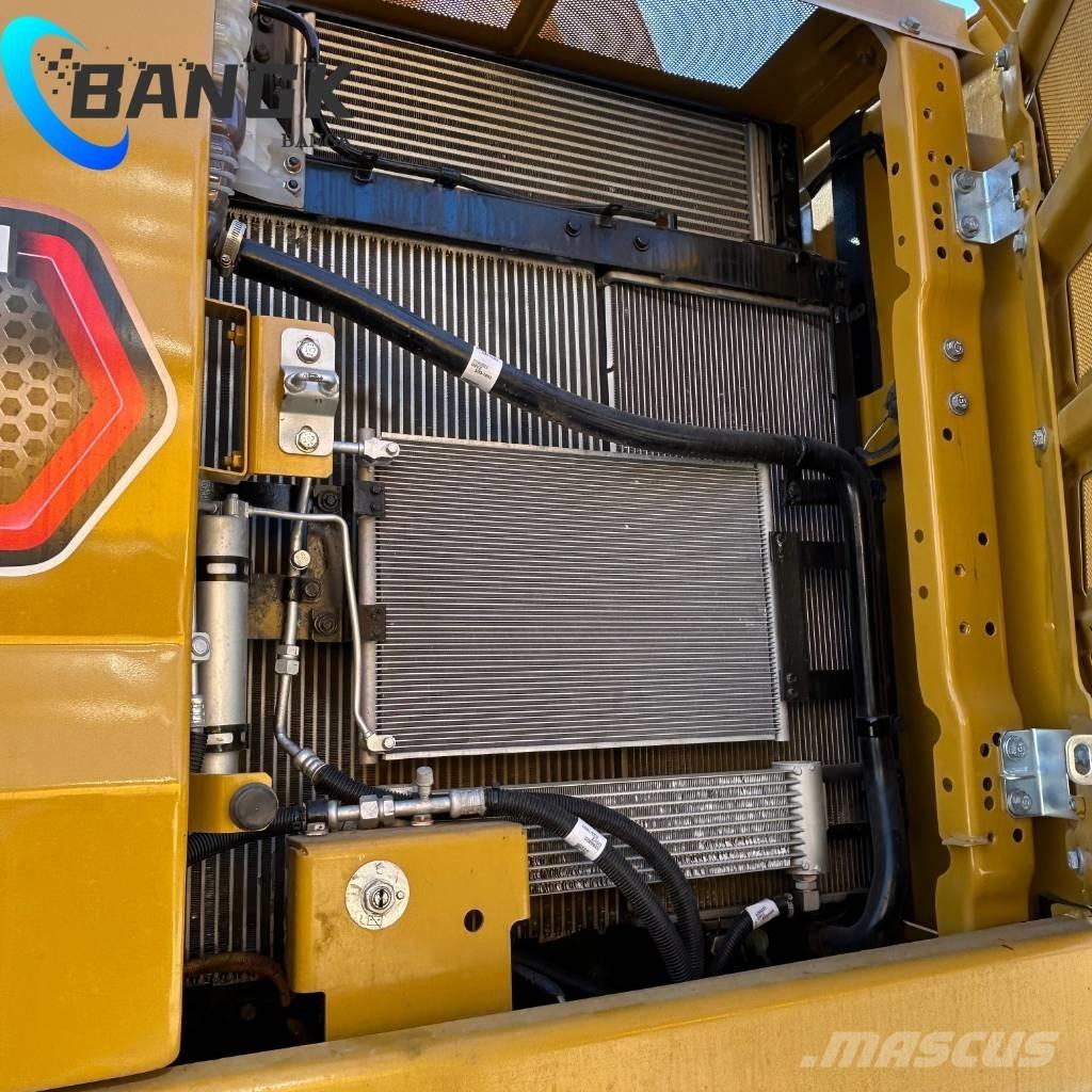 CAT 323 Rupsgraafmachines