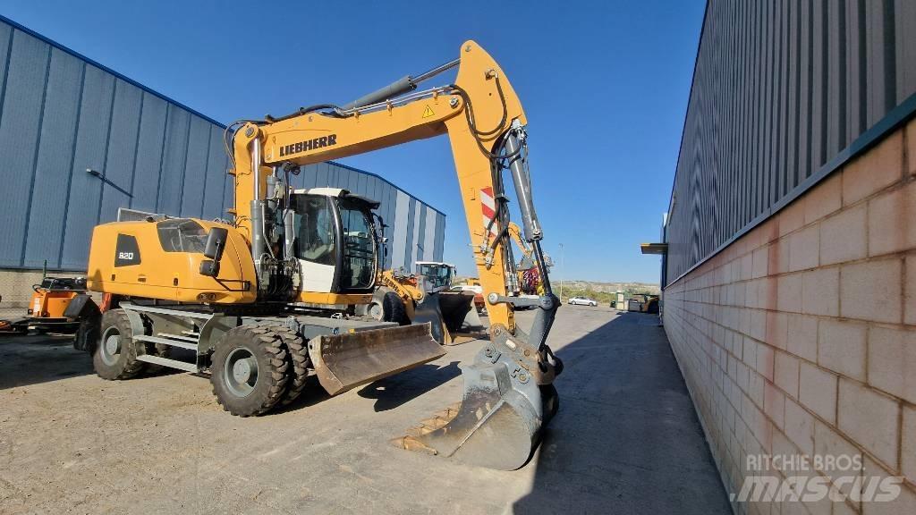 Liebherr A 920 Wielgraafmachines
