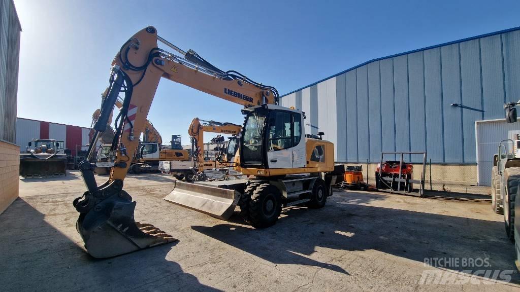 Liebherr A 920 Wielgraafmachines