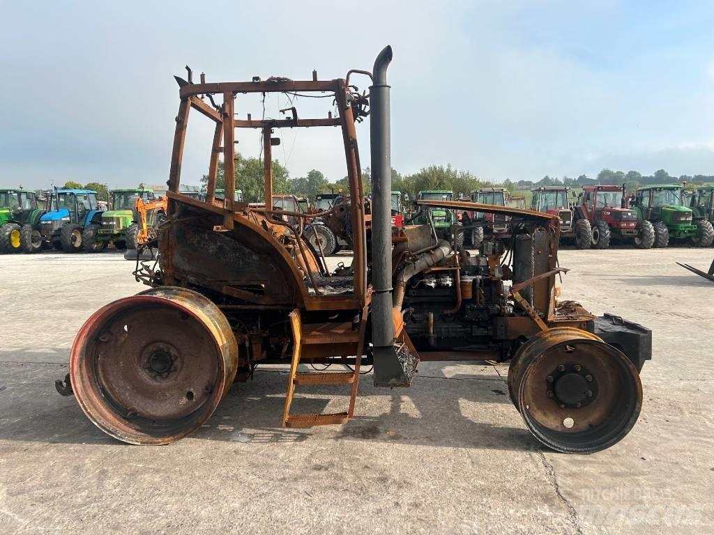 CLAAS 656 Tractoren