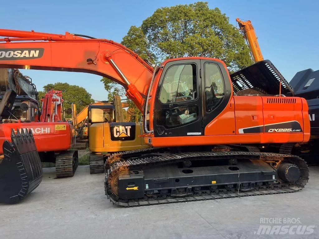 Doosan DX225LC-9C Rupsgraafmachines