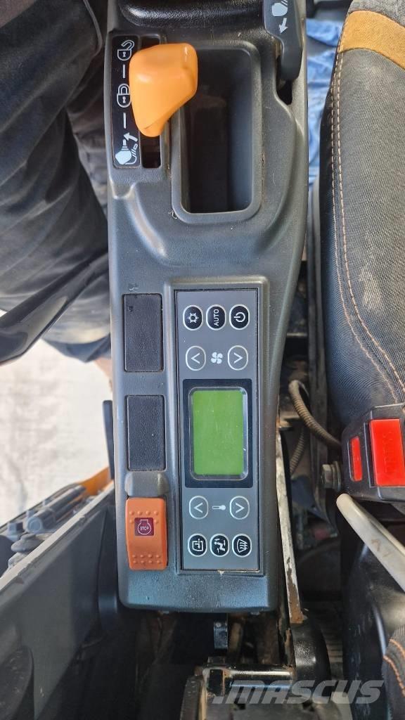 CASE CX 130 D Rupsgraafmachines