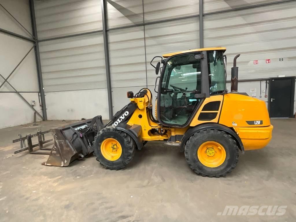 Volvo L 25 F Wielladers