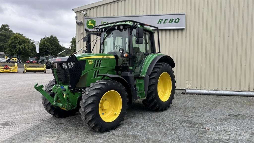 John Deere 6120M Compacttrekkers