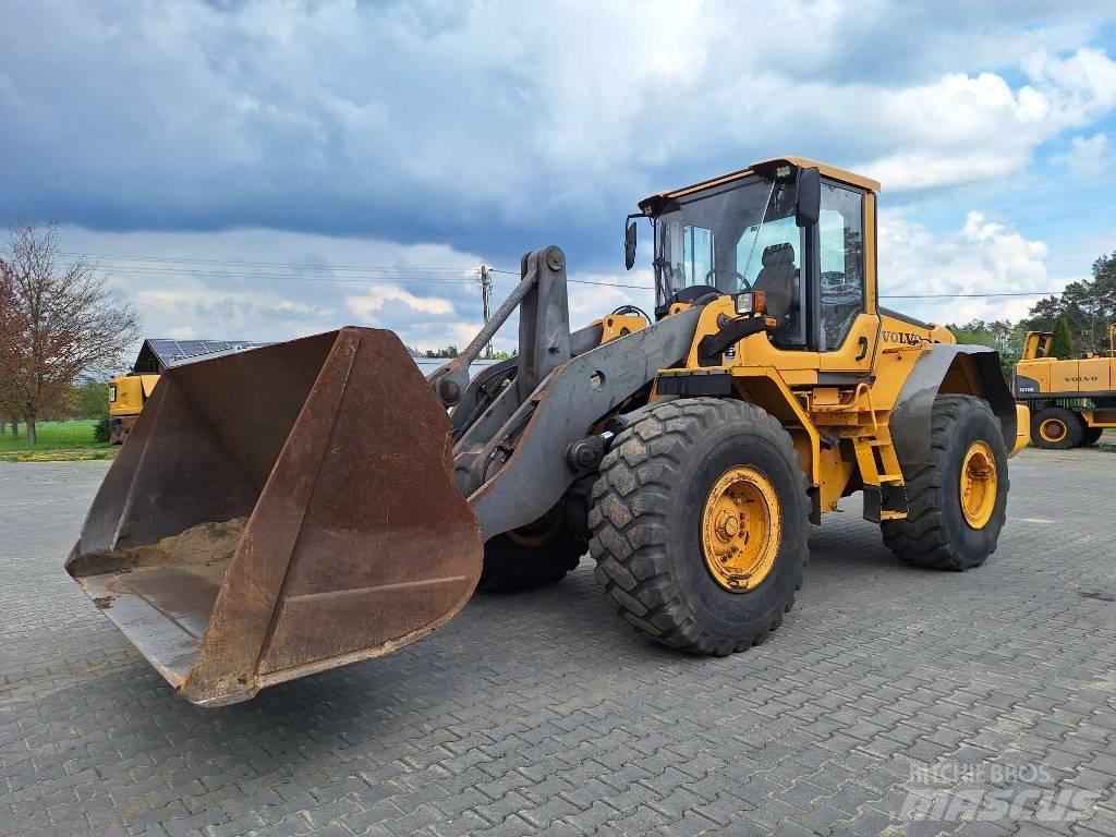 Volvo L 120 F Wielladers