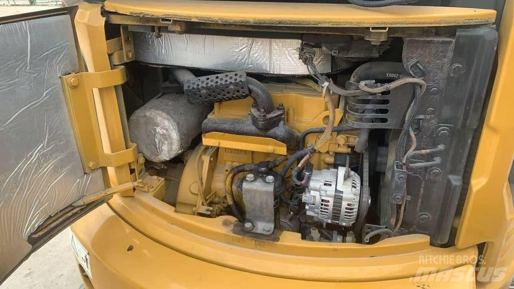 CAT 303 Rupsgraafmachines