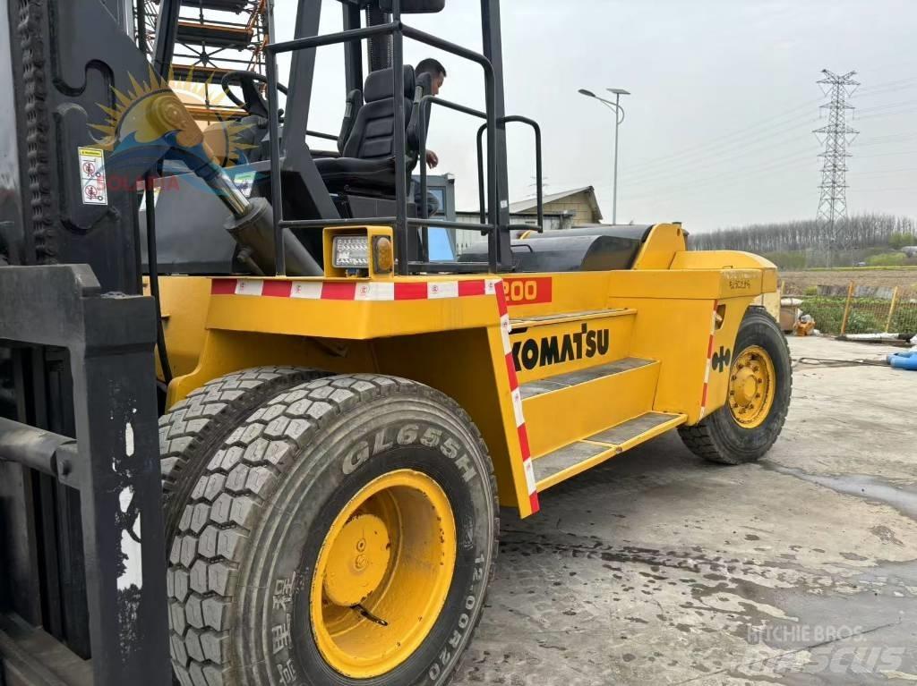 Komatsu FD 200 Diesel heftrucks
