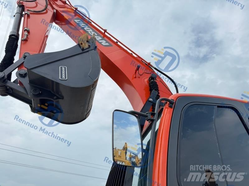 Doosan DX 225 LC-9C Rupsgraafmachines
