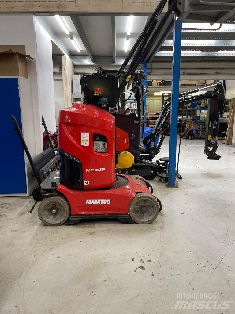 Manitou 100 VJR Personenliften en invalideliften