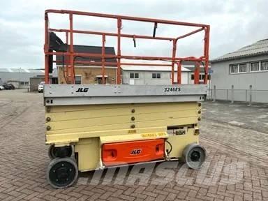 JLG 3246 ES Schaarhoogwerkers