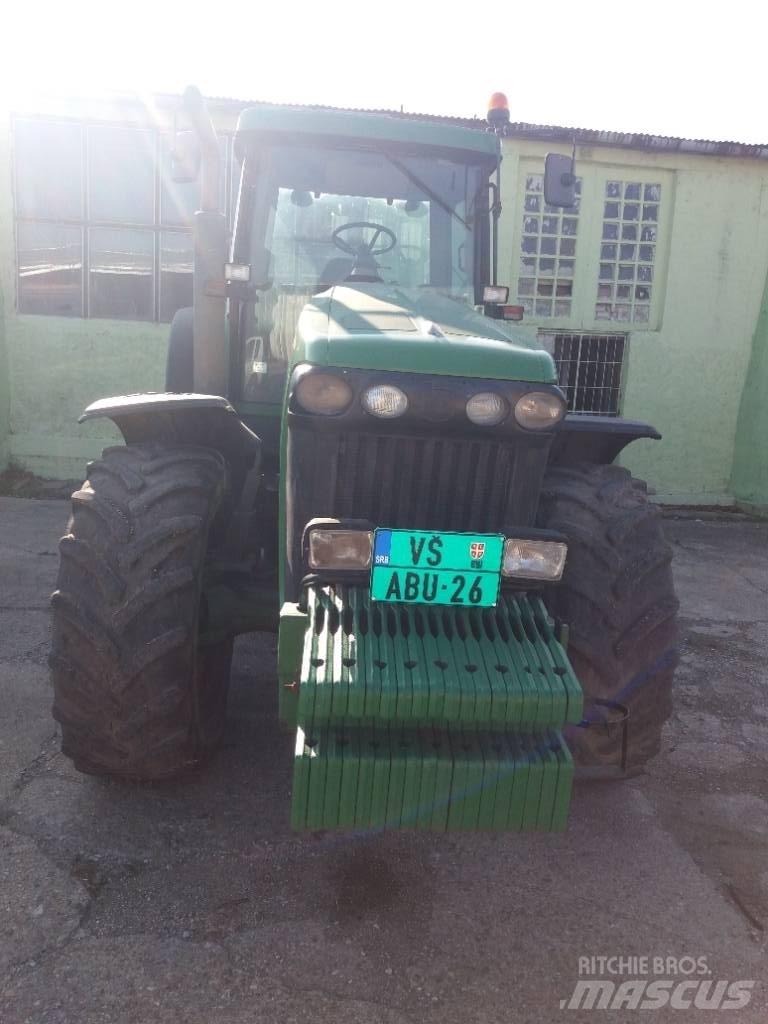 John Deere 8320 Tractoren