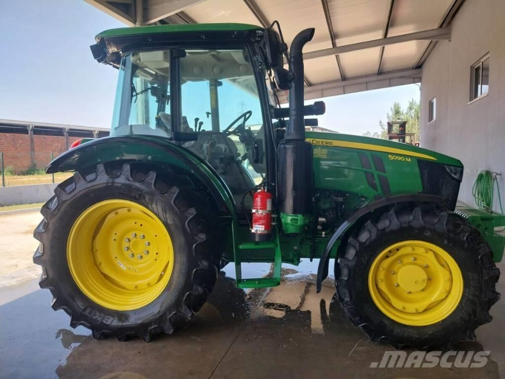 John Deere 5090 M Tractoren