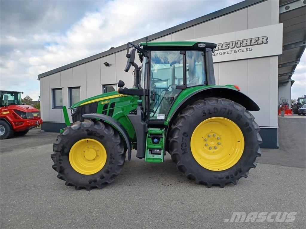 John Deere 6120M Tractoren
