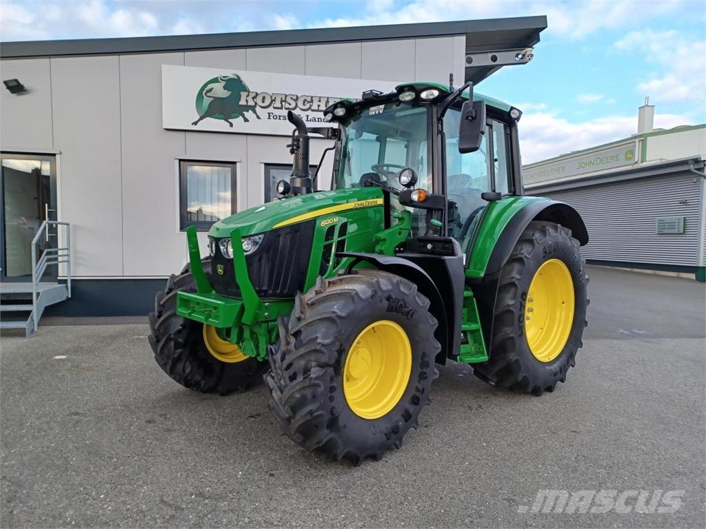John Deere 6120M Tractoren