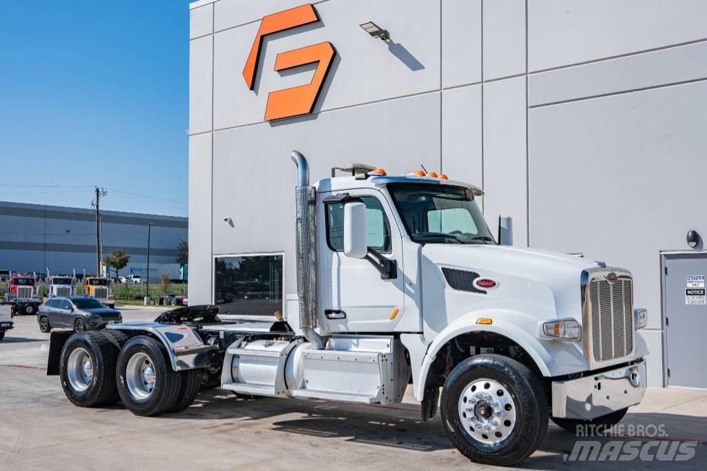 Peterbilt 567 Trekkers