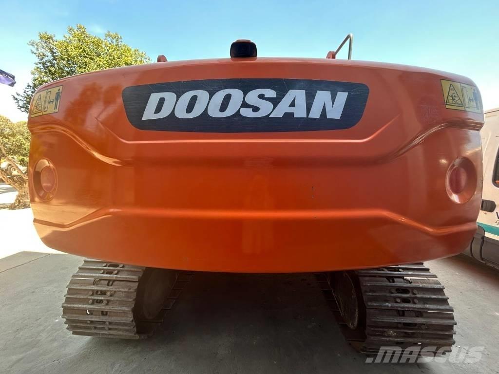 Doosan DX 225 Rupsgraafmachines