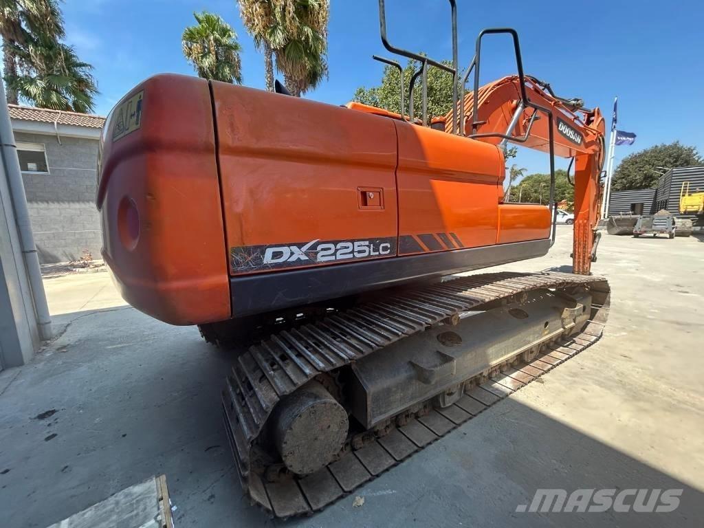 Doosan DX 225 Rupsgraafmachines