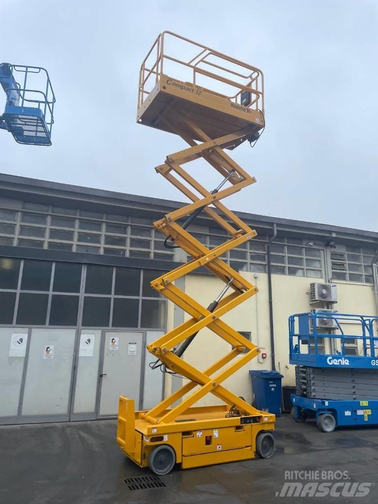 Haulotte Compact 12 Schaarhoogwerkers