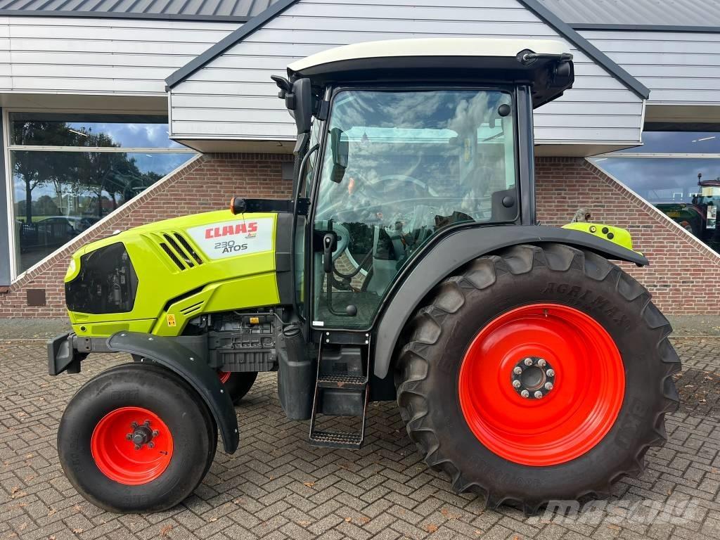 CLAAS Atos 230 Tractoren