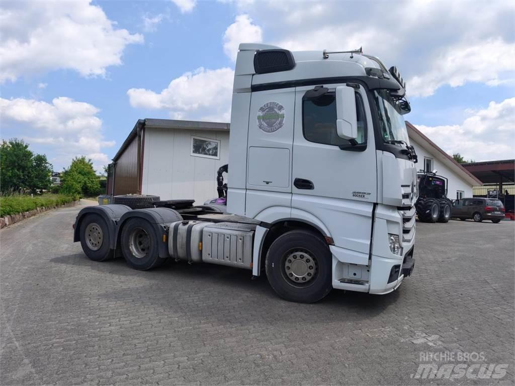 Mercedes-Benz 2653 Anders