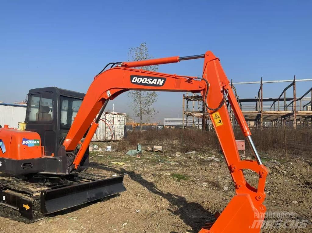 Doosan DH 55 Minigraafmachines < 7t