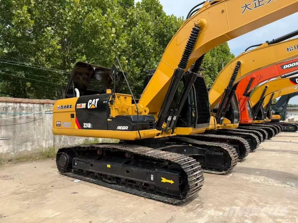 CAT 324 Rupsgraafmachines