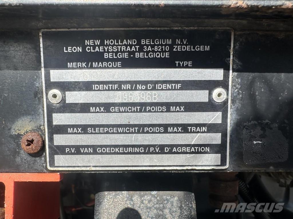 New Holland TS 90 Tractoren