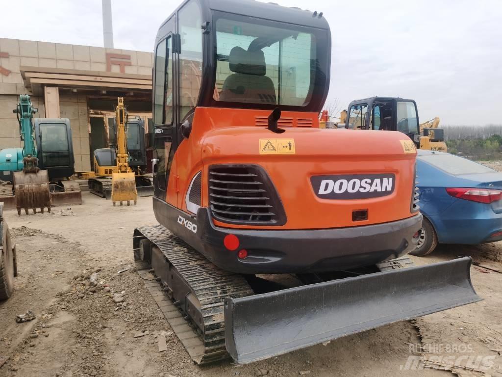 Doosan DX 60 Minigraafmachines < 7t