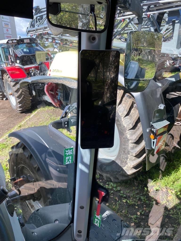 Valtra T 235 Tractoren