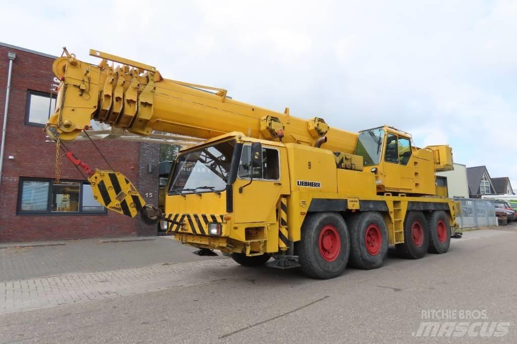 Liebherr LTM 1070-1 Kranen voor alle terreinen