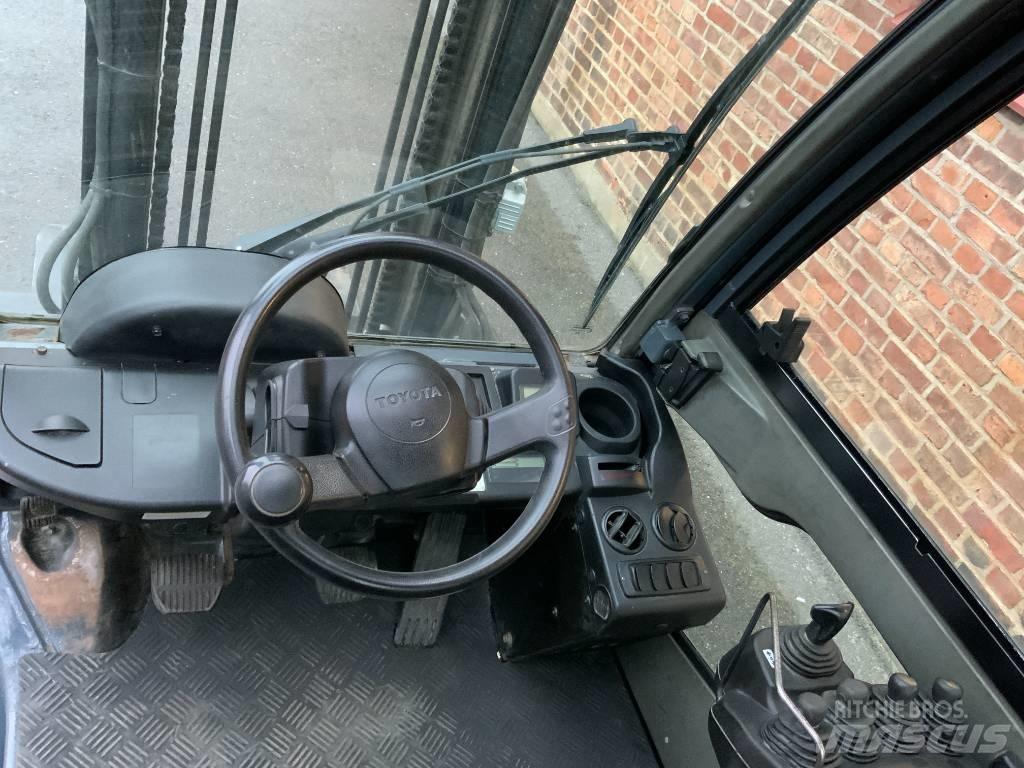 Toyota 02-8 FD F 30 Diesel heftrucks