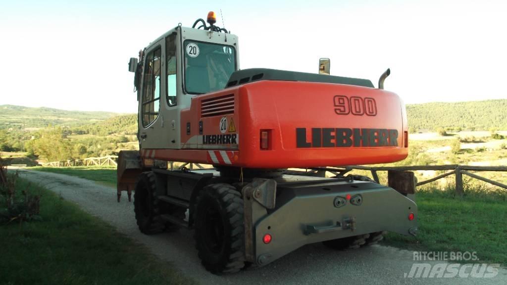 Liebherr A 900 C Wielgraafmachines