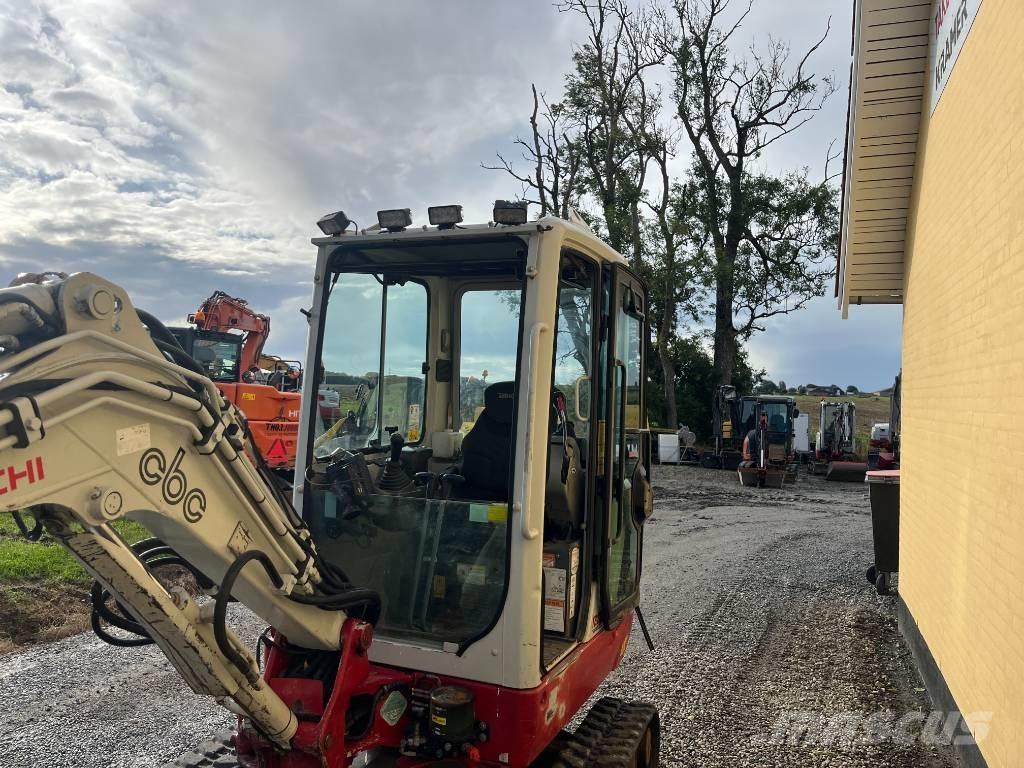 Takeuchi TB 225 Minigraafmachines < 7t
