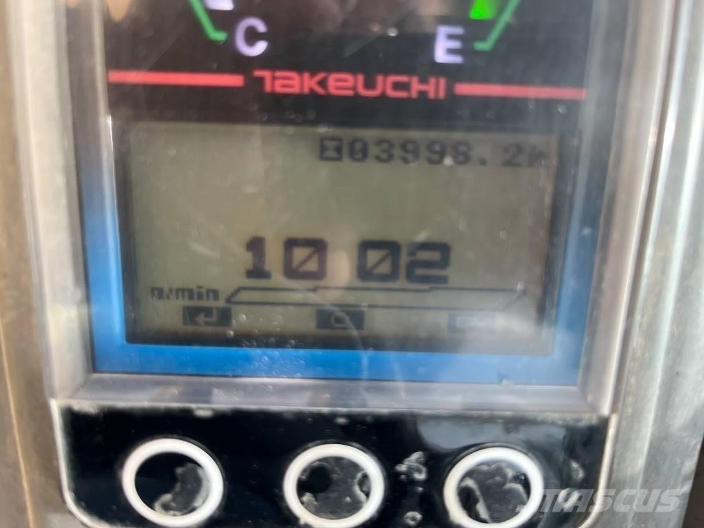 Takeuchi TB 225 Minigraafmachines < 7t