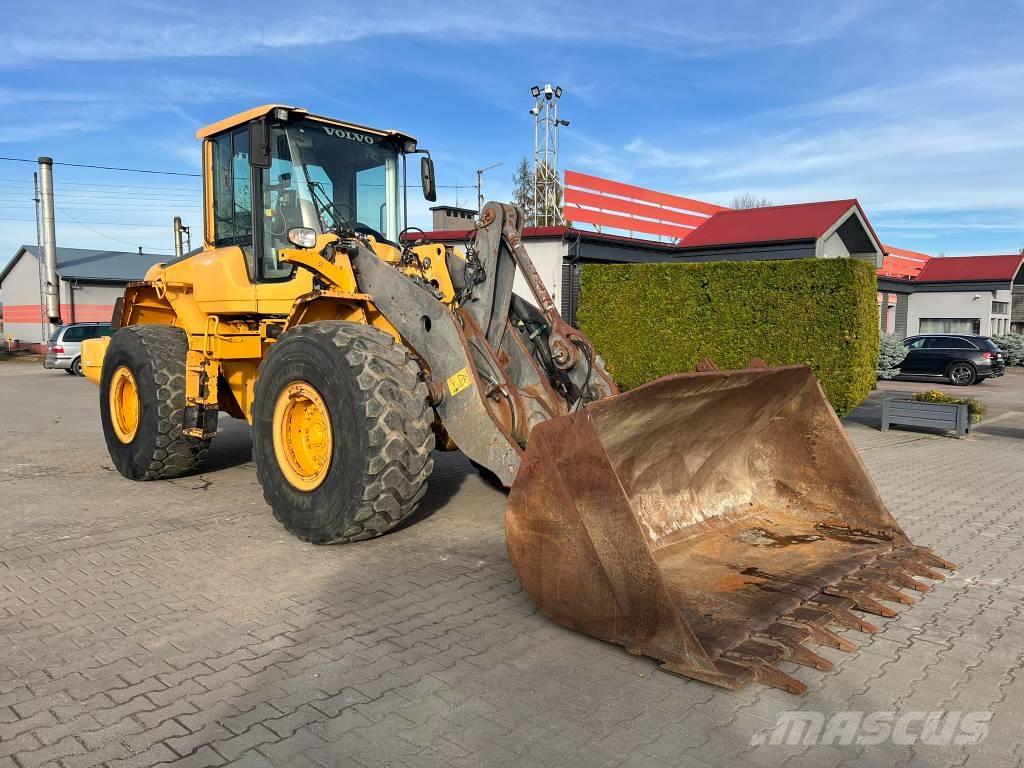 Volvo L 120 F Wielladers