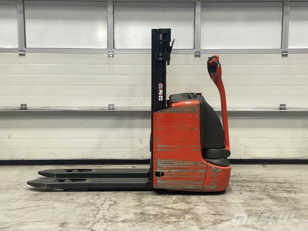 Linde L12 I Stapelaar meeloop
