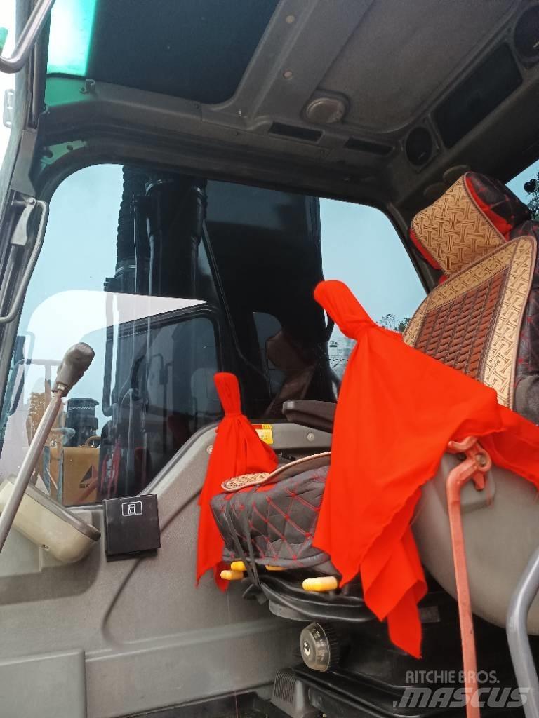 Volvo EC 210 Midigraafmachines 7t - 12t