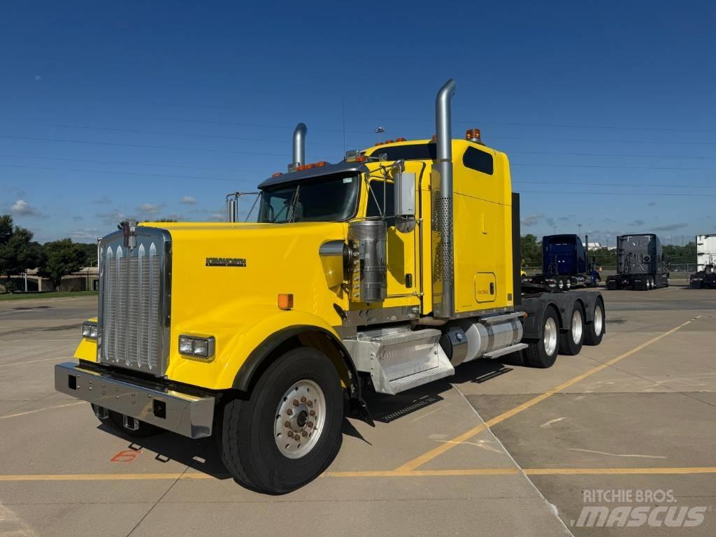 Kenworth W 900 Trekkers