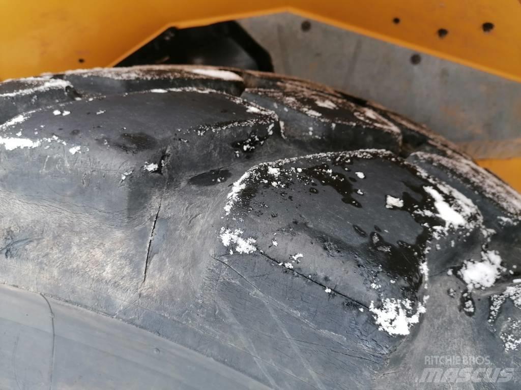 Volvo A 25 G Knik dumptrucks