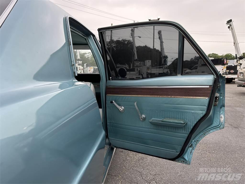 Ford FAIRLANE Anders