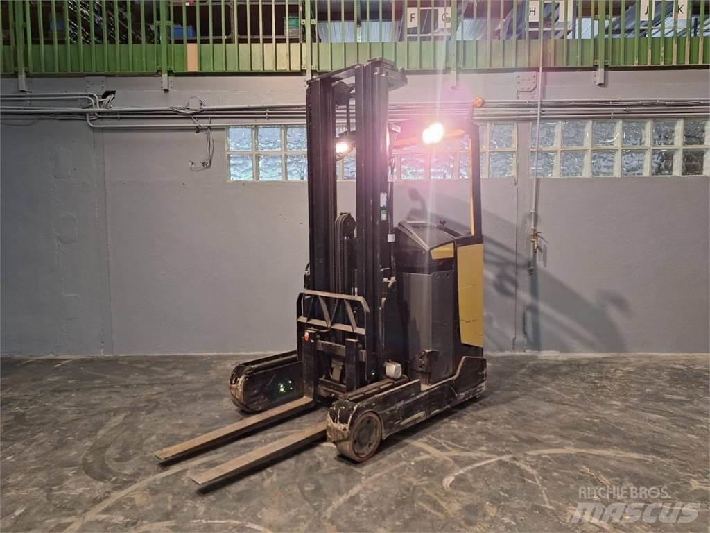CAT NR16N Reachtruck voor hoog niveau
